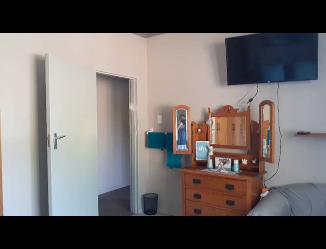 4 BEDROOM HOUSE FOR SALE IN FAIRBRIDGE HEIGHTS